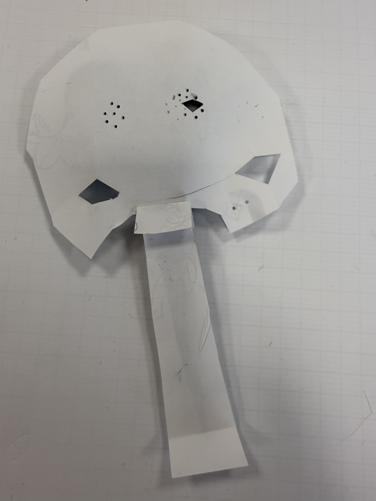 Un arbre sans contour qui capte la lumière rien qu’avec du blanc. 5 ème